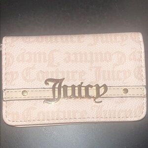 Juicy Couture Light Pink Card Holder with Gold Logo NWOT no flaws